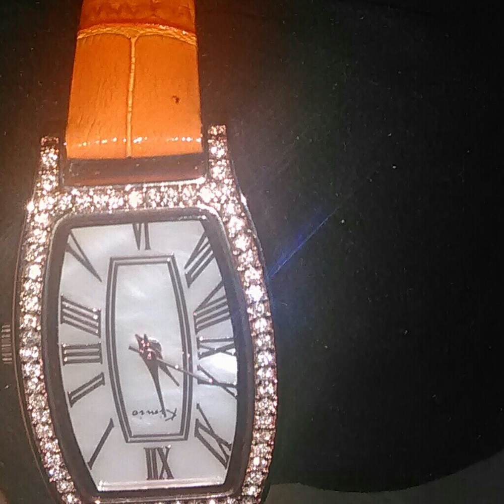 Watch - Picture 2 of 3